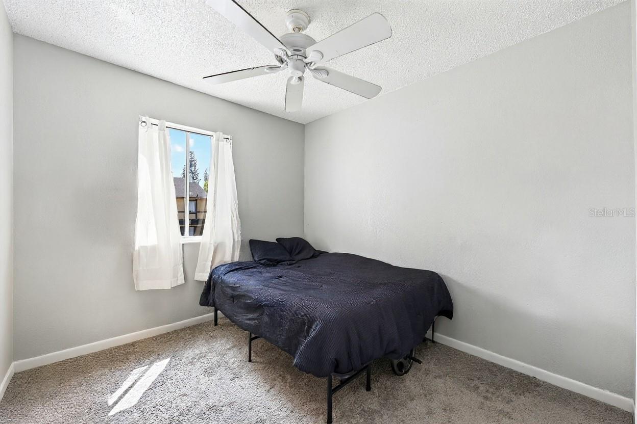HUNTINGTON ON GREEN CONDO - Residential