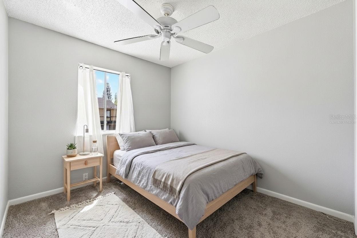 HUNTINGTON ON GREEN CONDO - Residential