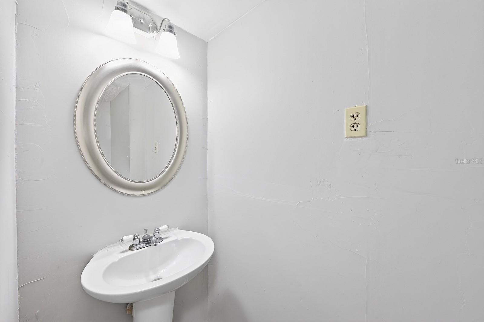 HUNTINGTON ON GREEN CONDO - Residential