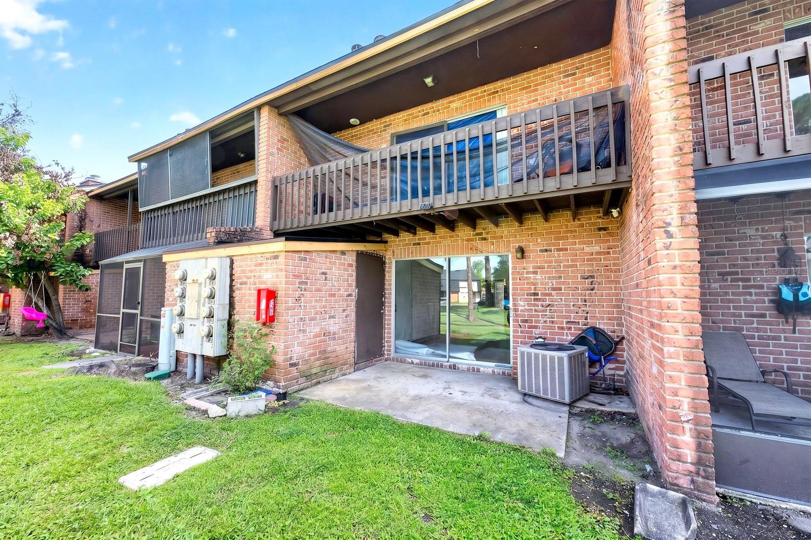 HUNTINGTON ON GREEN CONDO - Residential