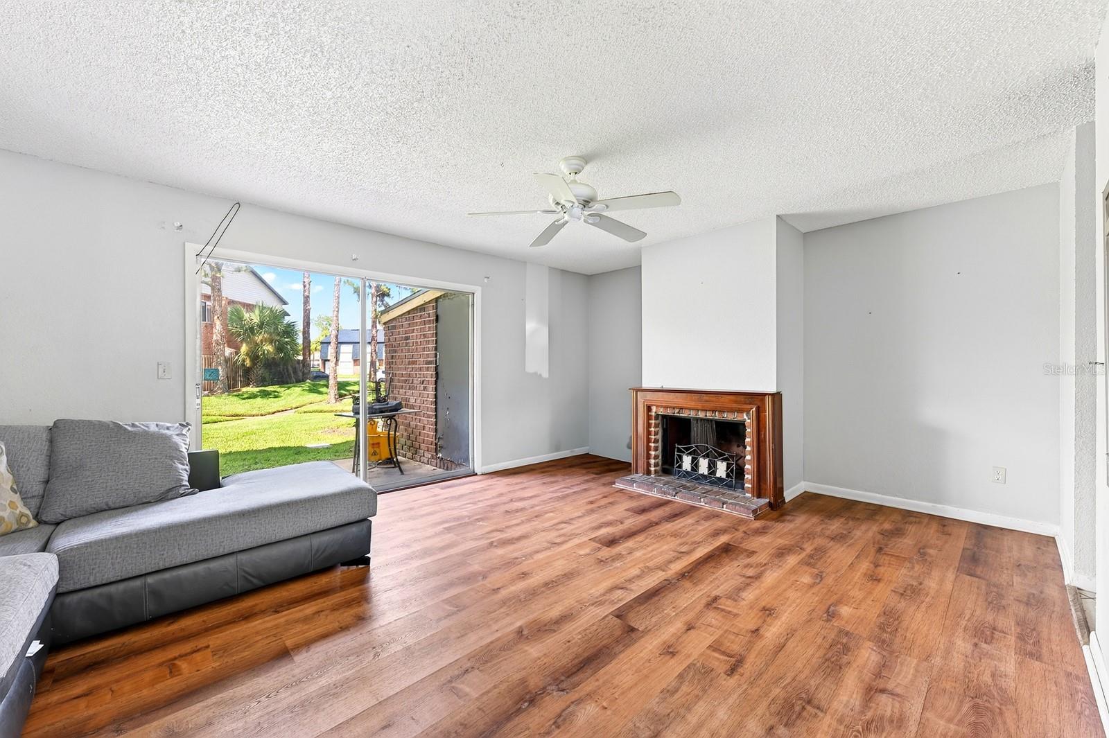 HUNTINGTON ON GREEN CONDO - Residential