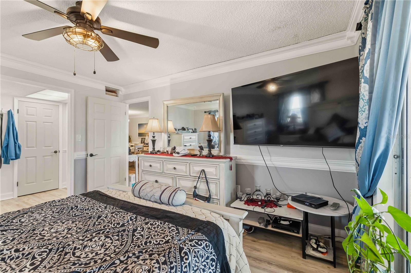 BAYSHORE ON THE LAKE APTS SEC 3 - Residential