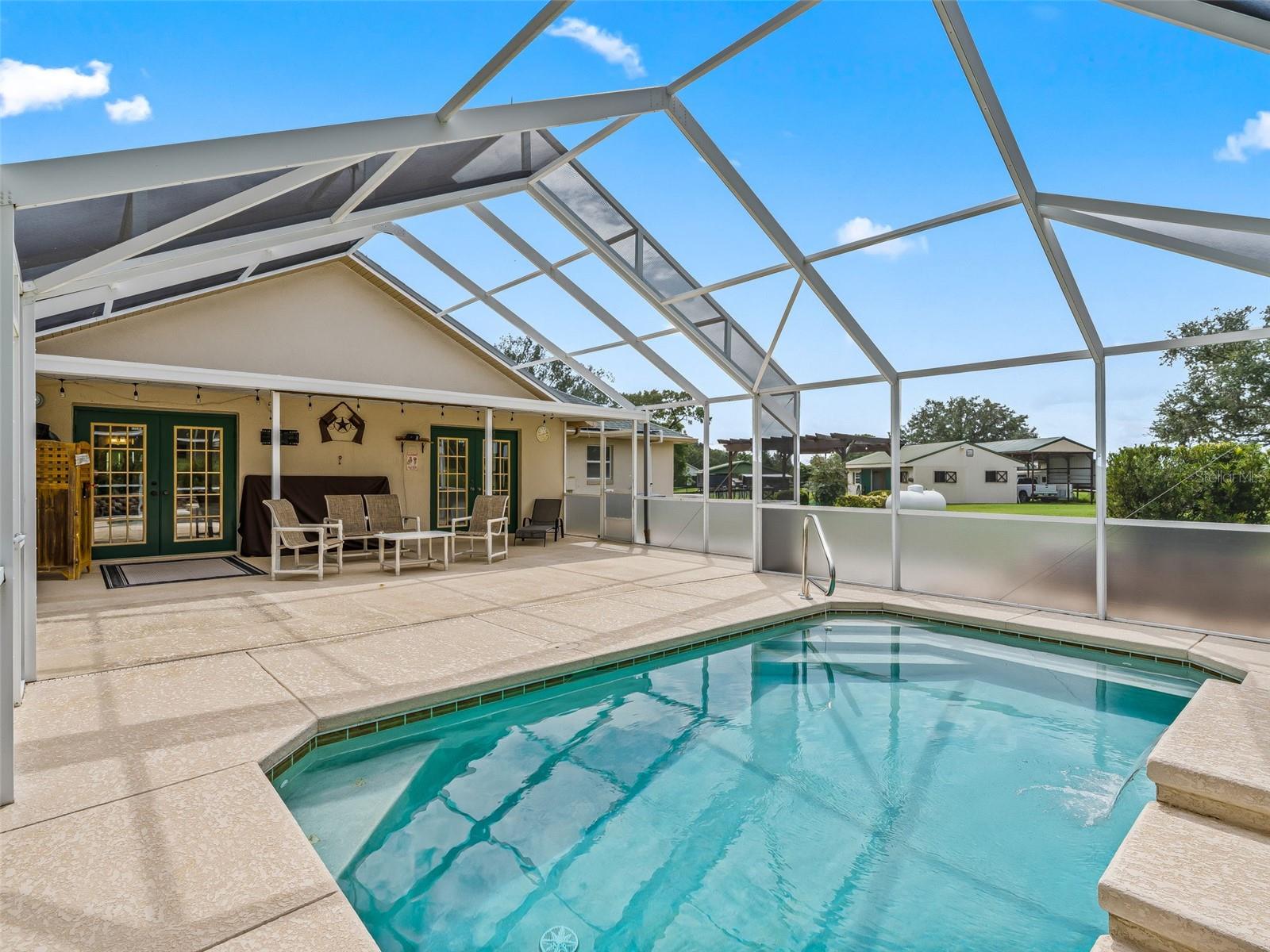 OTTING PINES - Residential