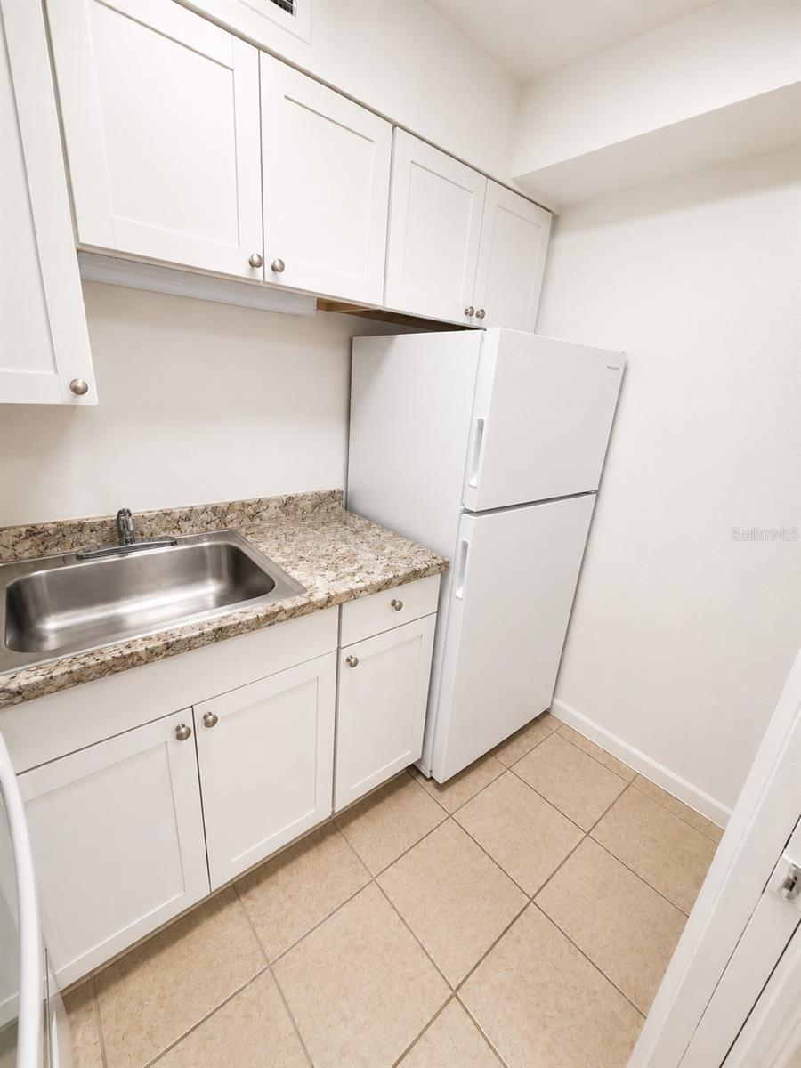 BRIARWOOD APARTMENTS - Residential Lease
