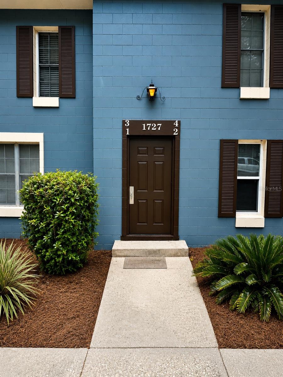 BRIARWOOD APARTMENTS - Residential Lease