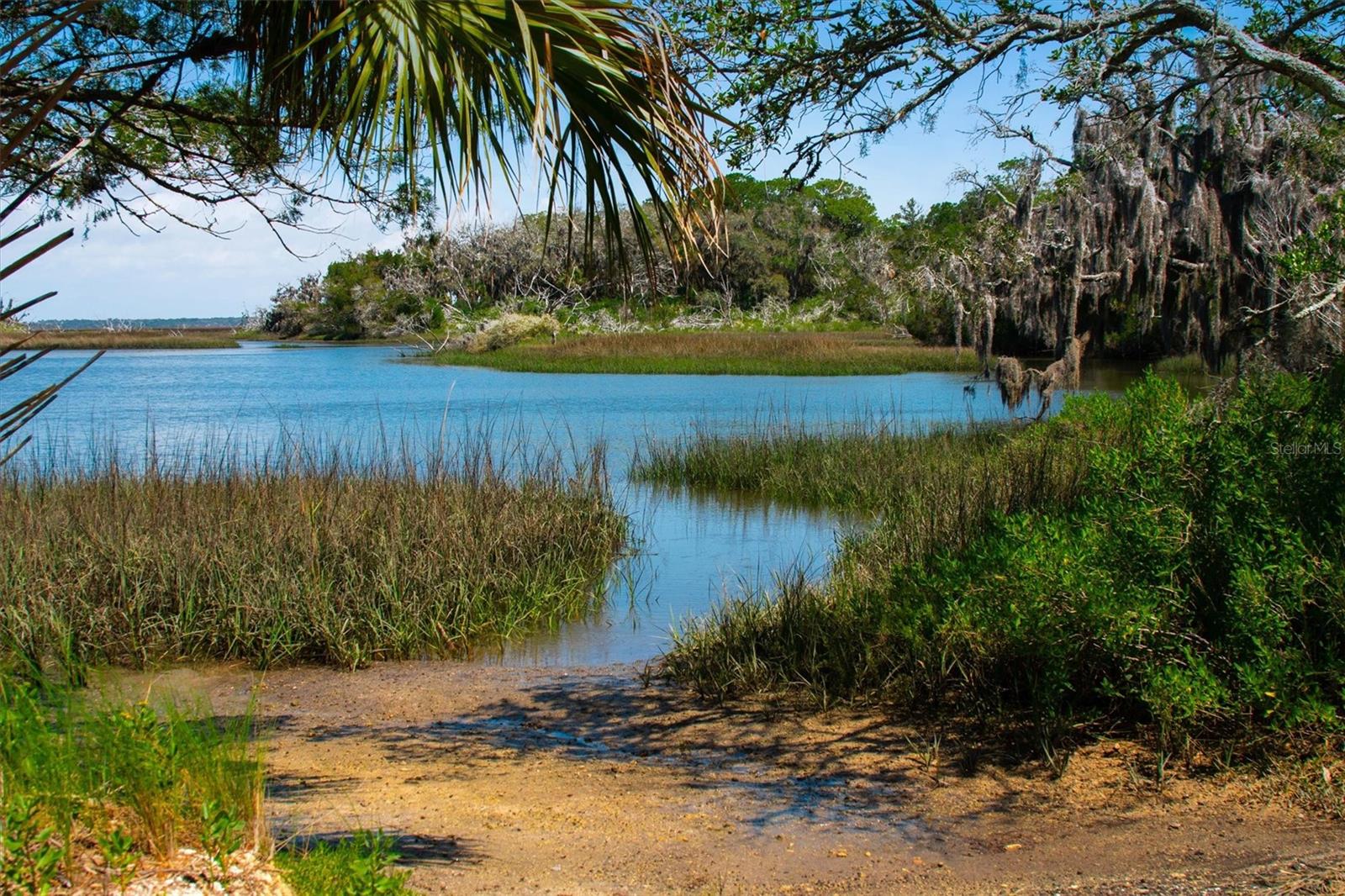 FT GEORGE ISLAND SUB - Land