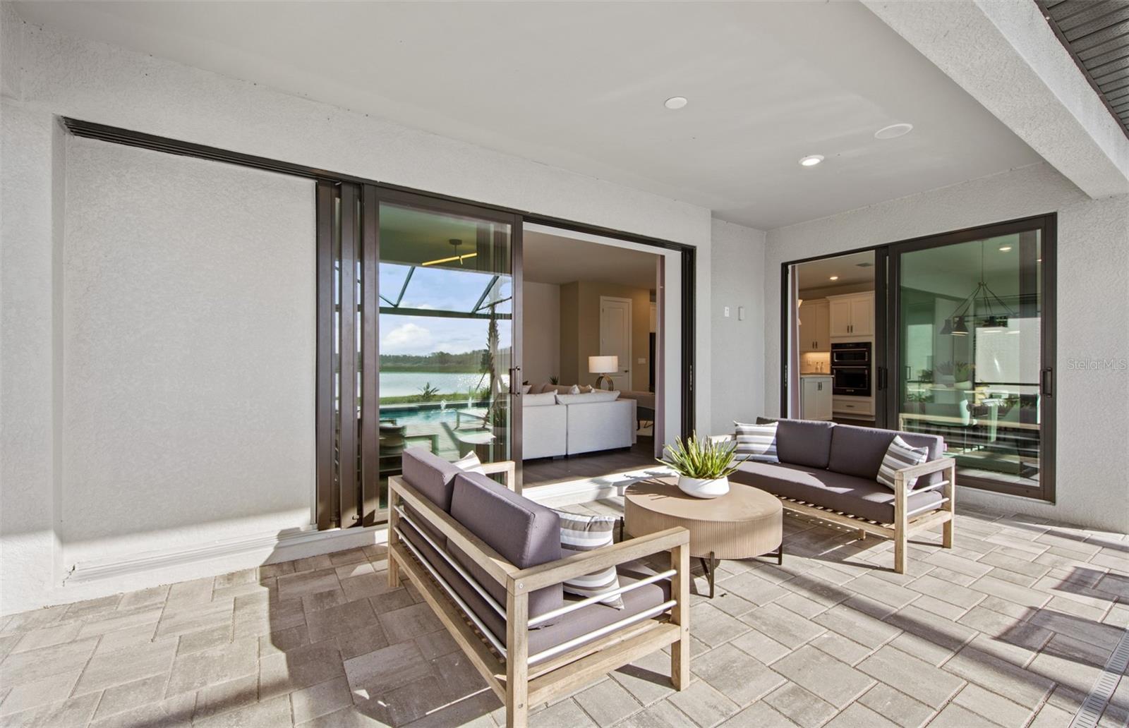 GRANDURA - Residential