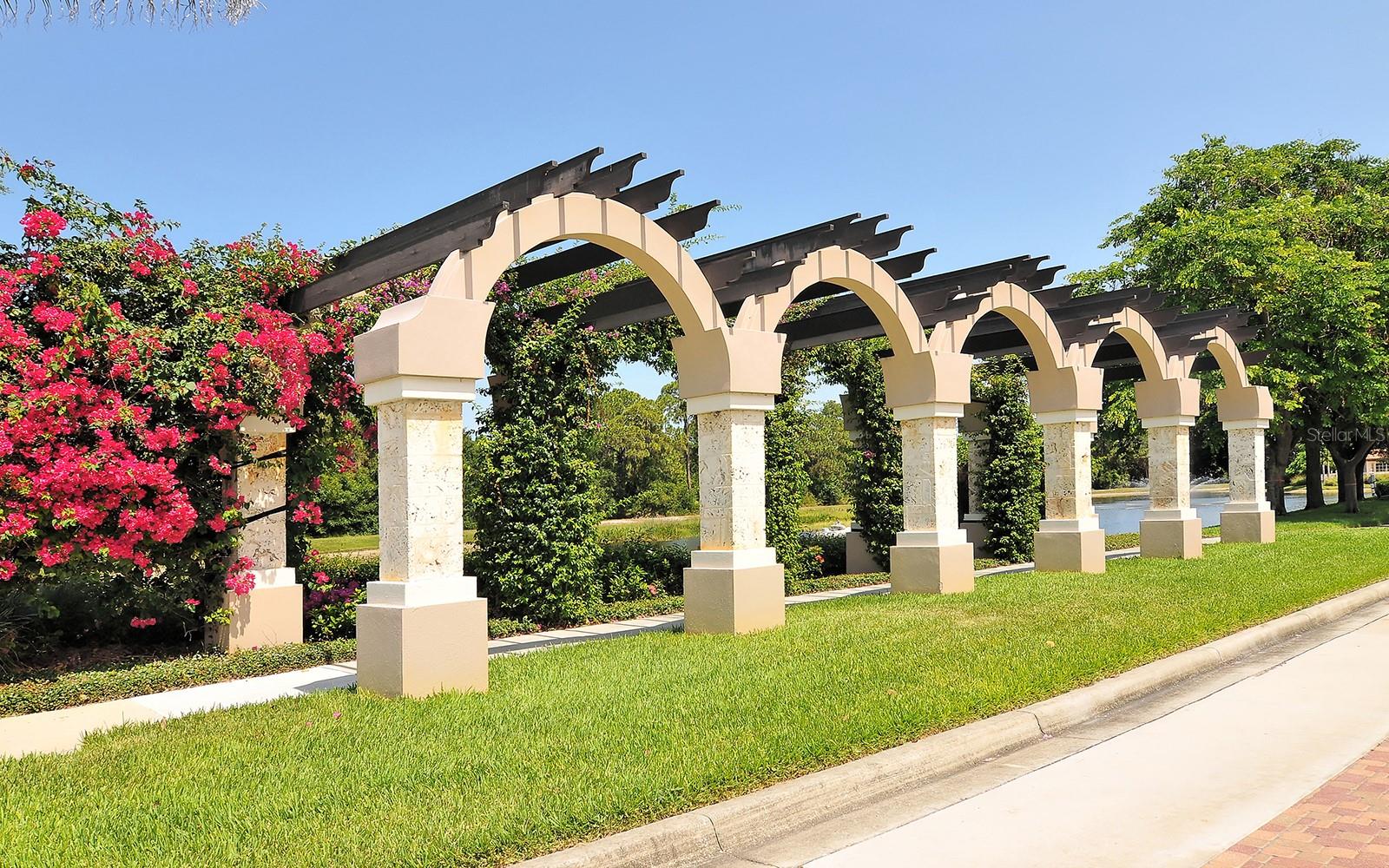 TURTLE ROCK PARCELS I & J - Residential