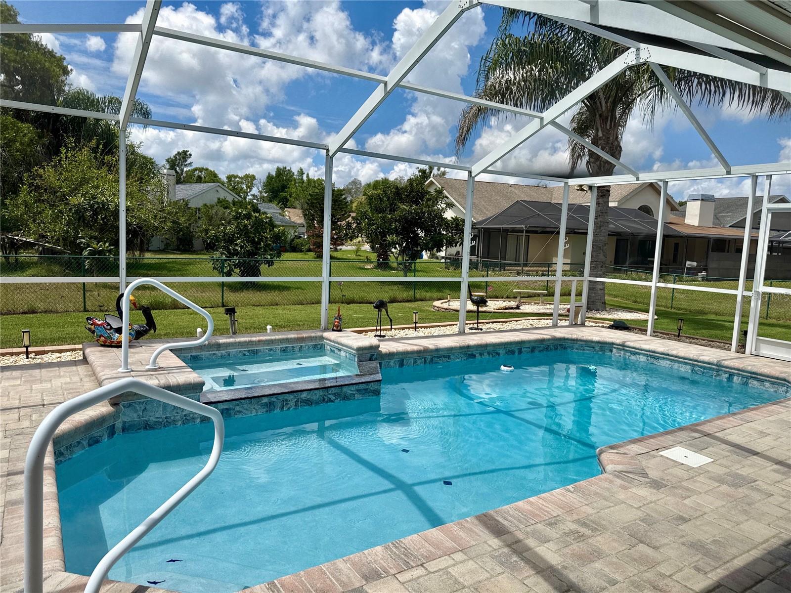 SEVEN HILLS - Residential