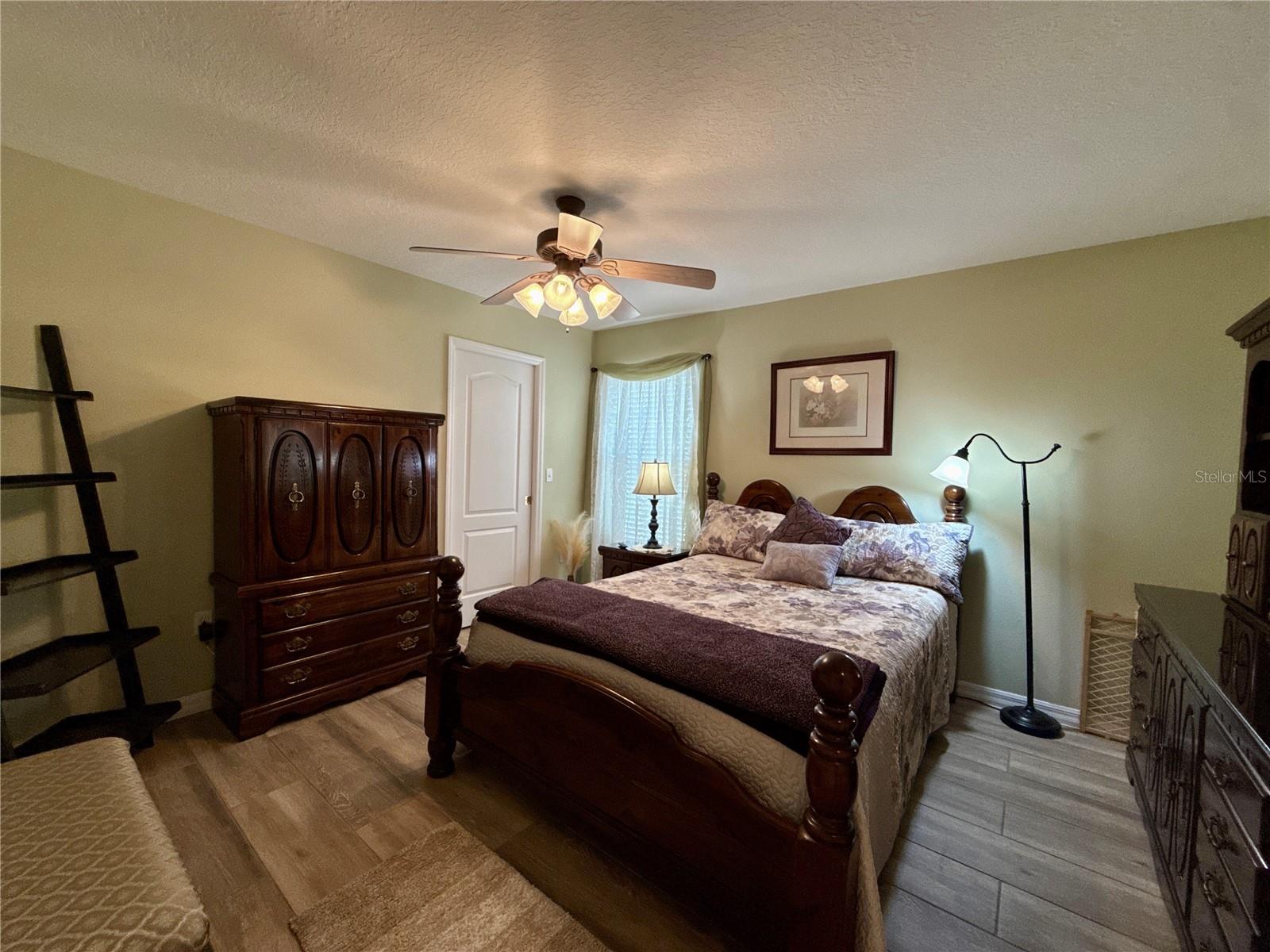 SEVEN HILLS - Residential