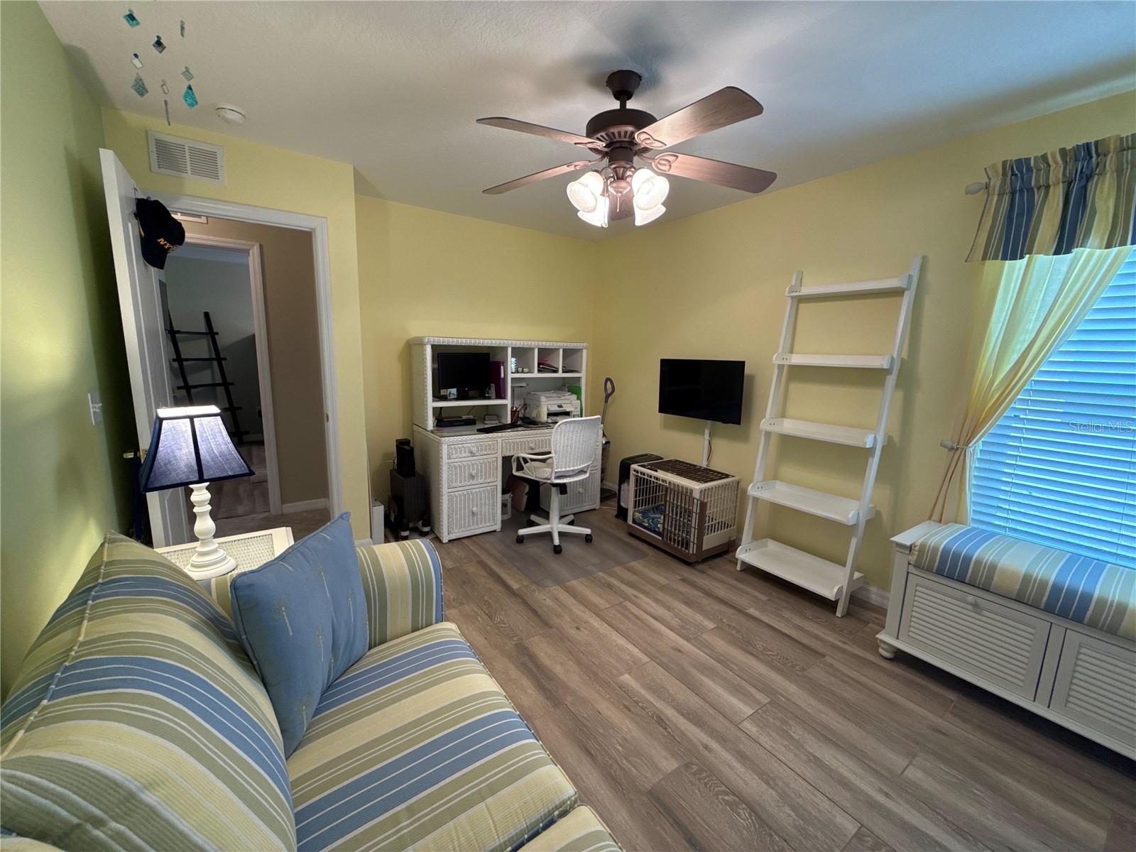 SEVEN HILLS - Residential