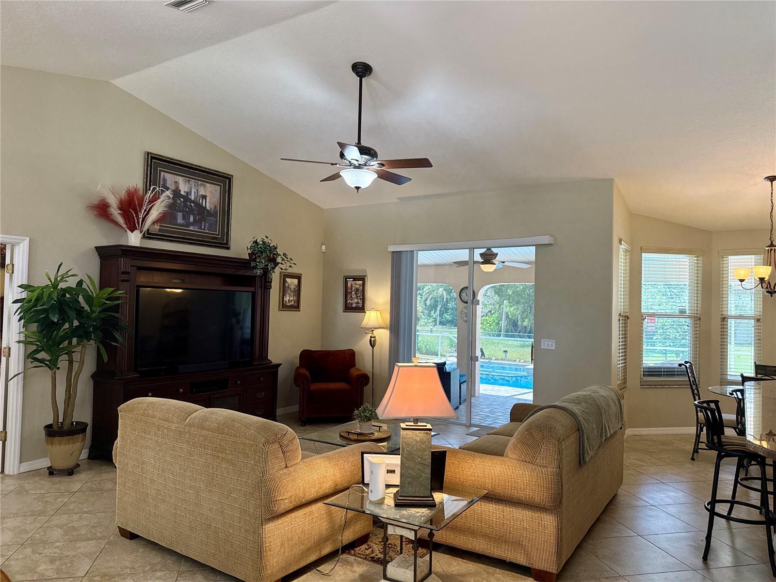 SEVEN HILLS - Residential