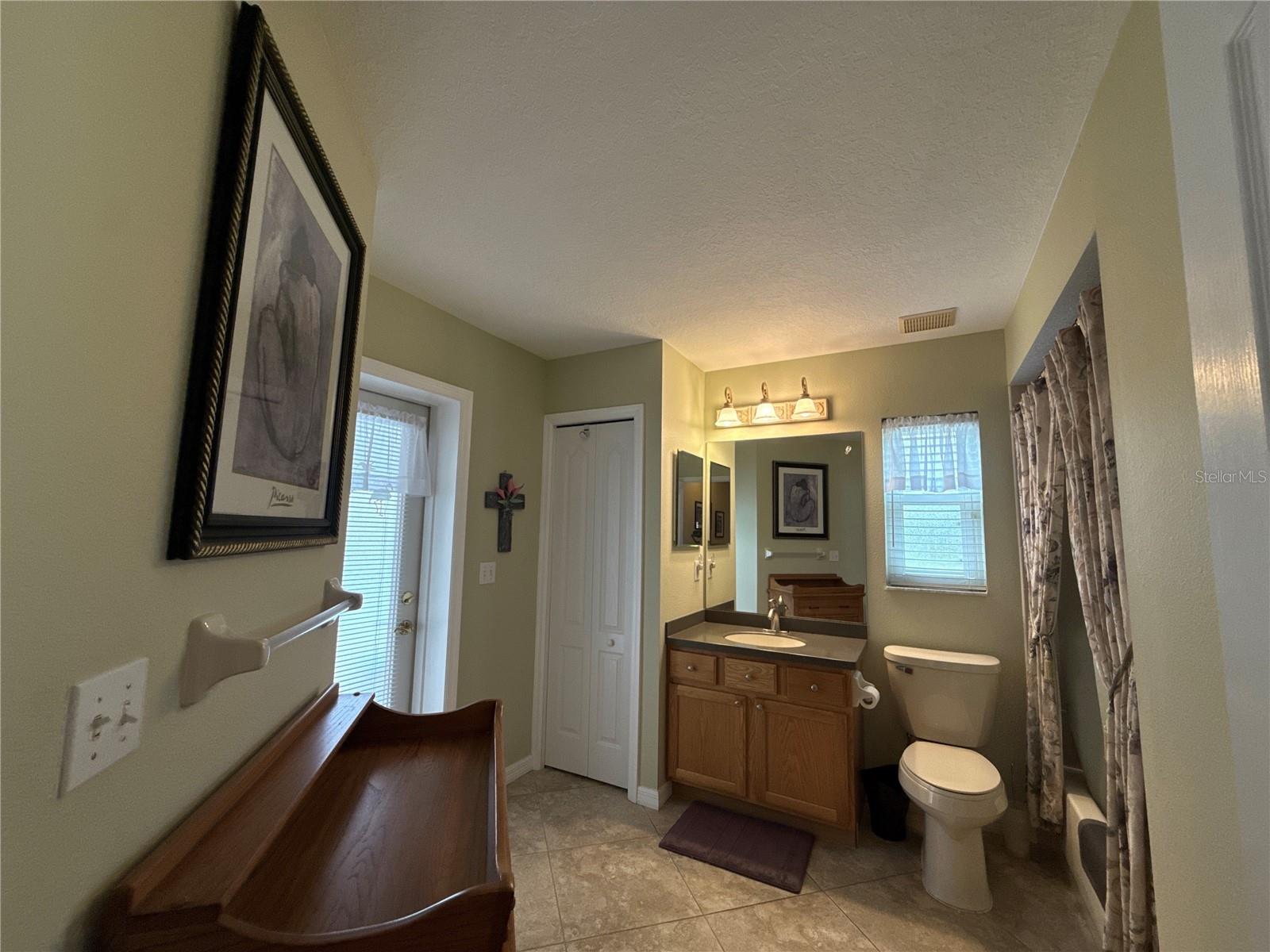 SEVEN HILLS - Residential