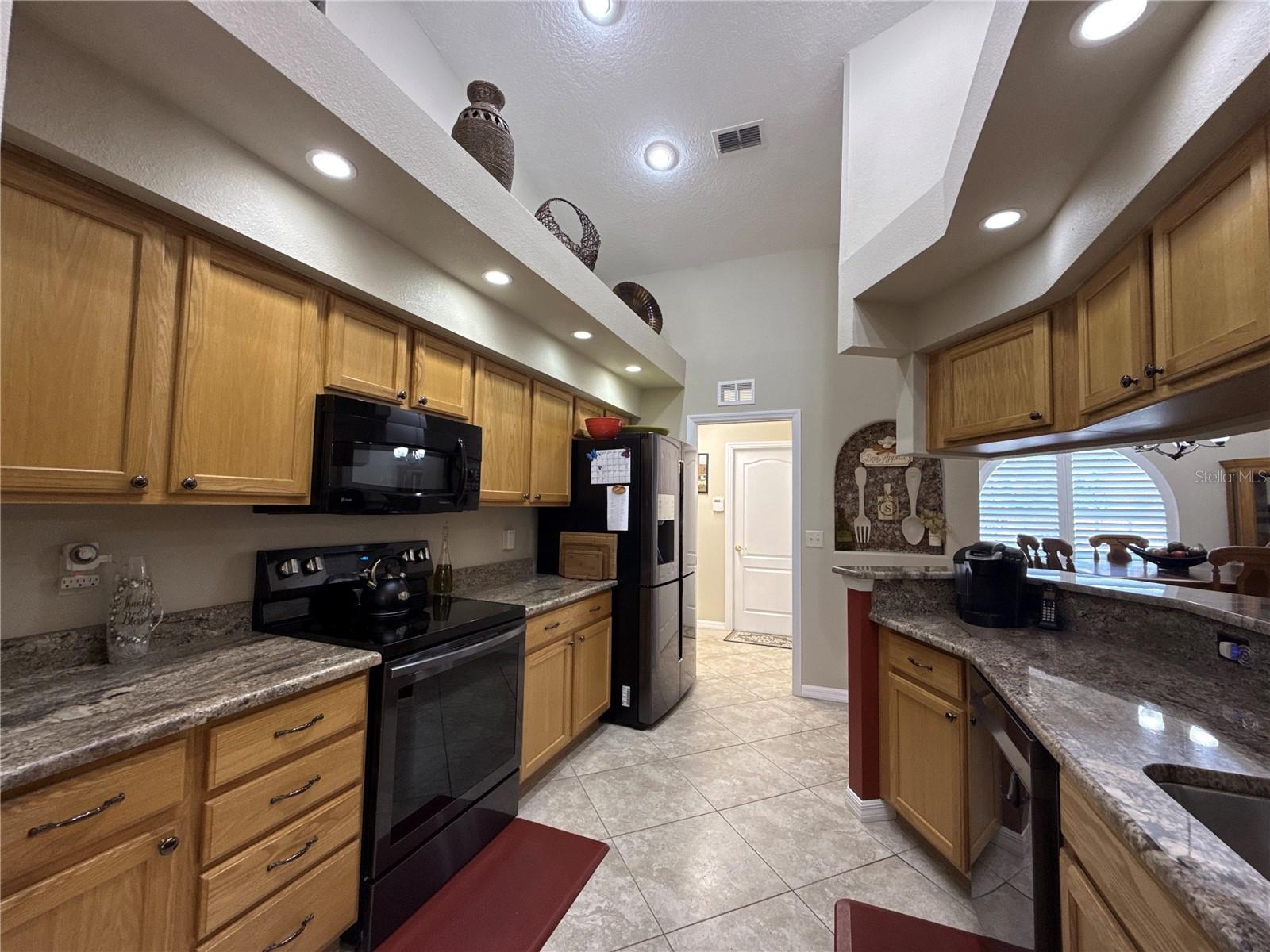 SEVEN HILLS - Residential