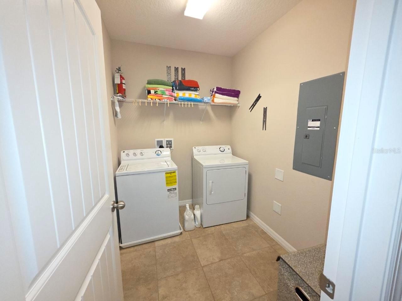 OAKMONT TWNHMS PH 1 - Residential