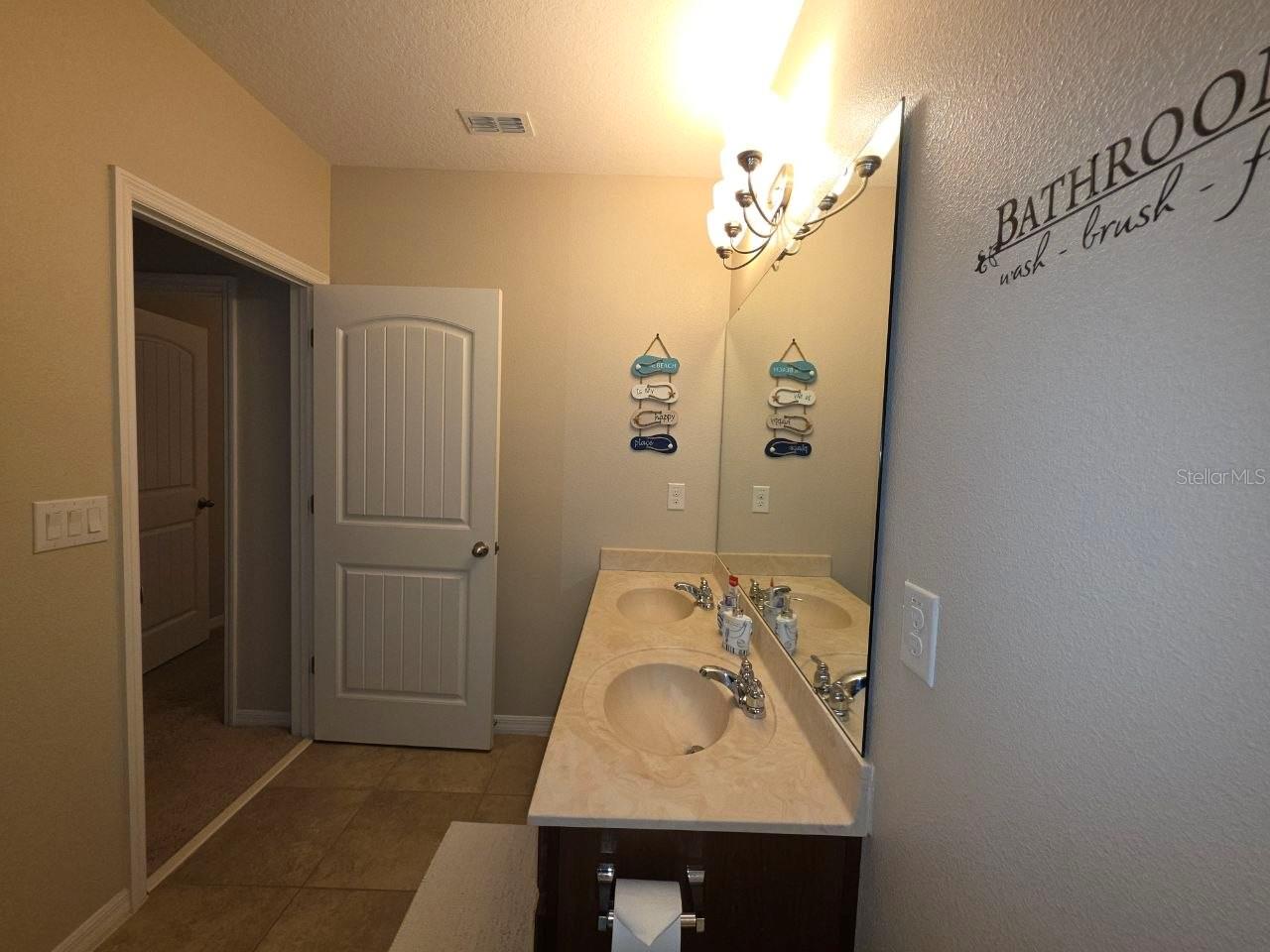 OAKMONT TWNHMS PH 1 - Residential