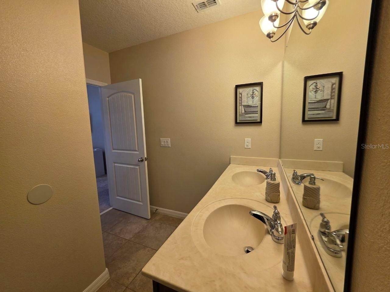 OAKMONT TWNHMS PH 1 - Residential