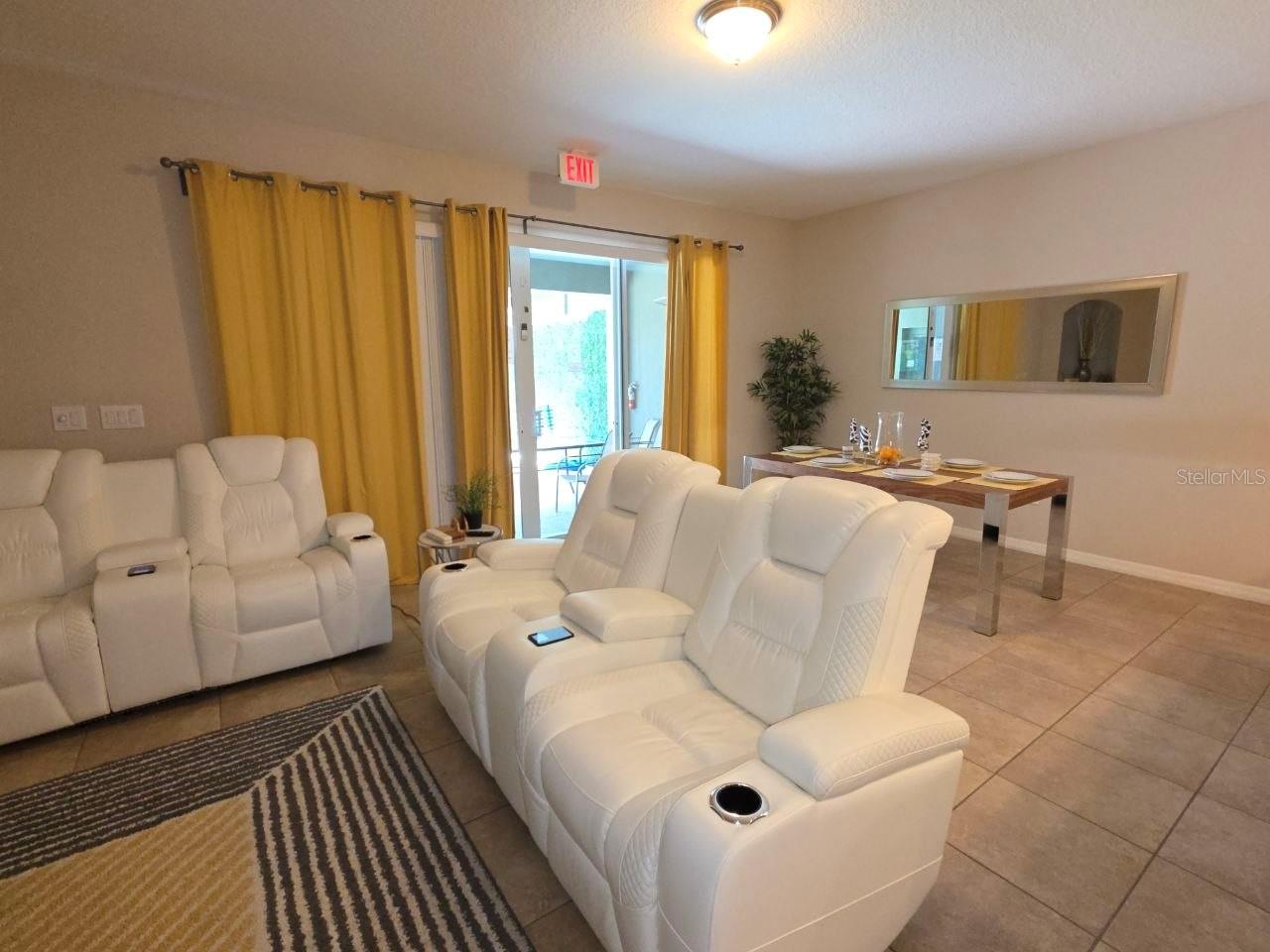 OAKMONT TWNHMS PH 1 - Residential