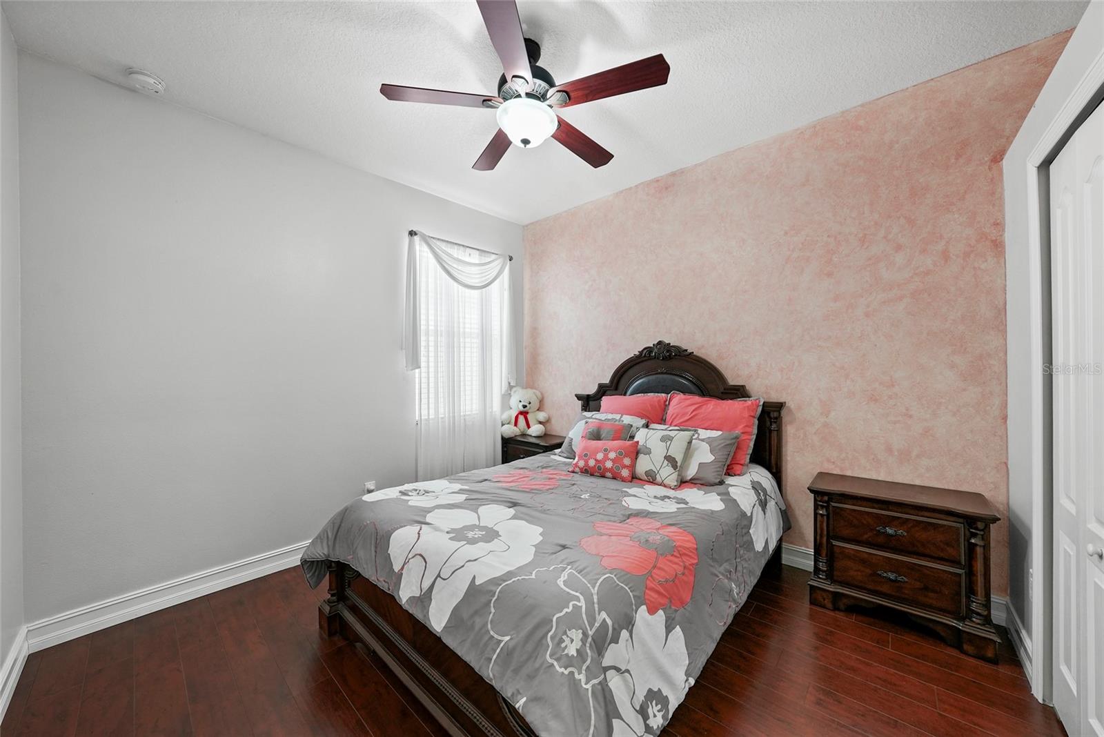 MEADOW POINTE IV - Residential