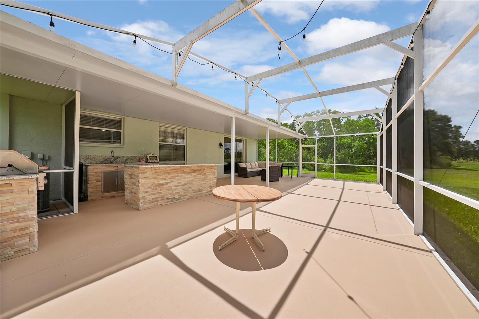 MEADOW POINTE IV - Residential