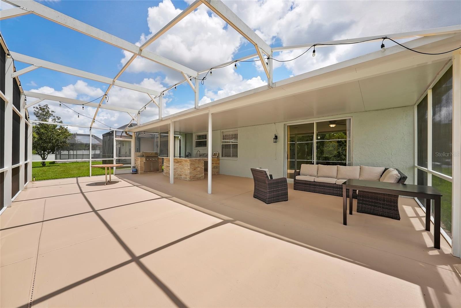 MEADOW POINTE IV - Residential
