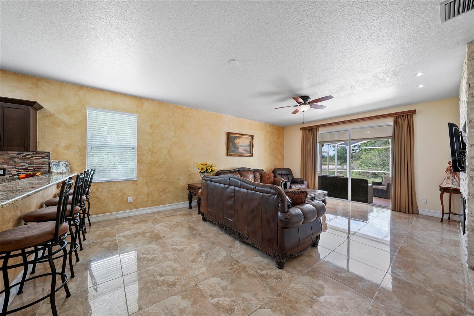 MEADOW POINTE IV - Residential