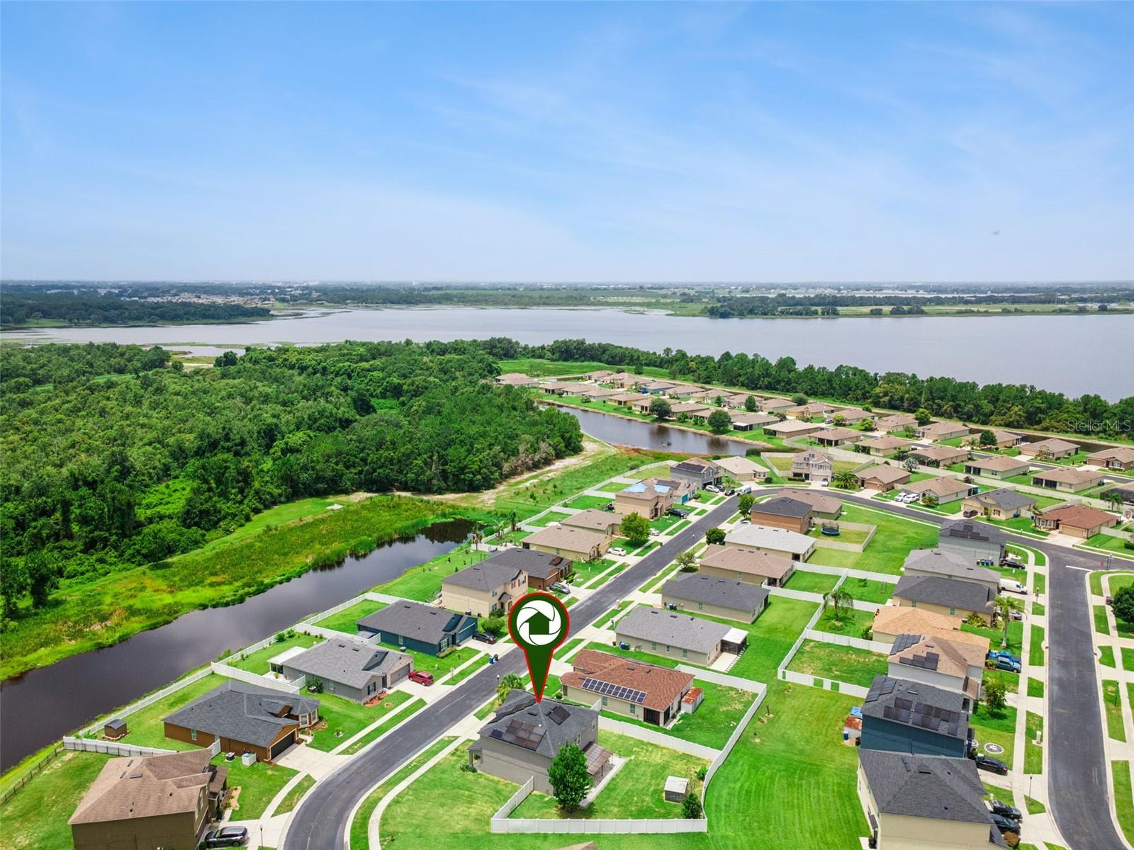 LAKESIDE LANDINGS PH 01 - Residential