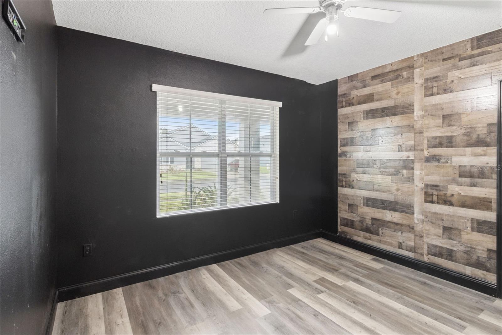 LAKESIDE LANDINGS PH 01 - Residential