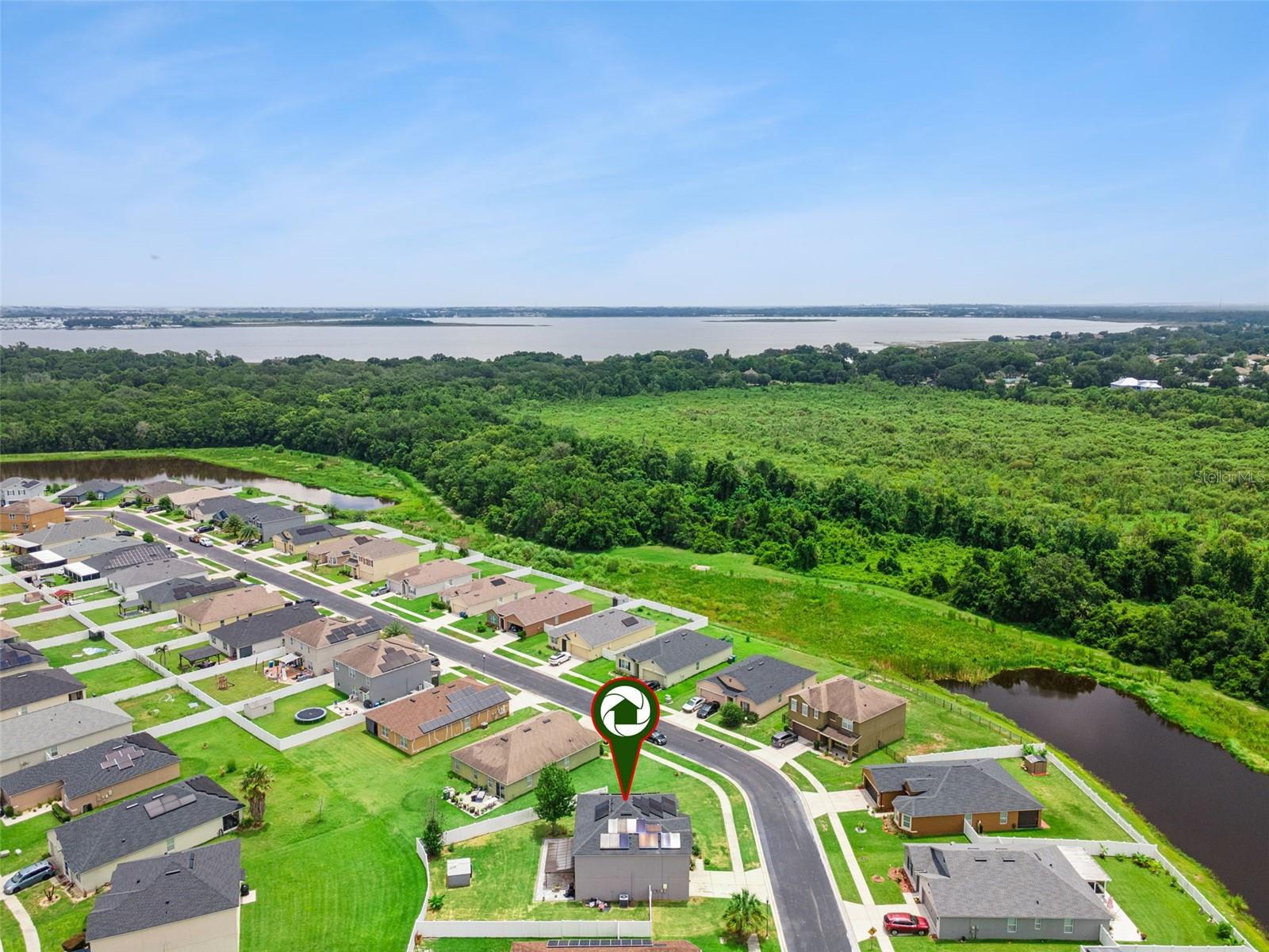 LAKESIDE LANDINGS PH 01 - Residential