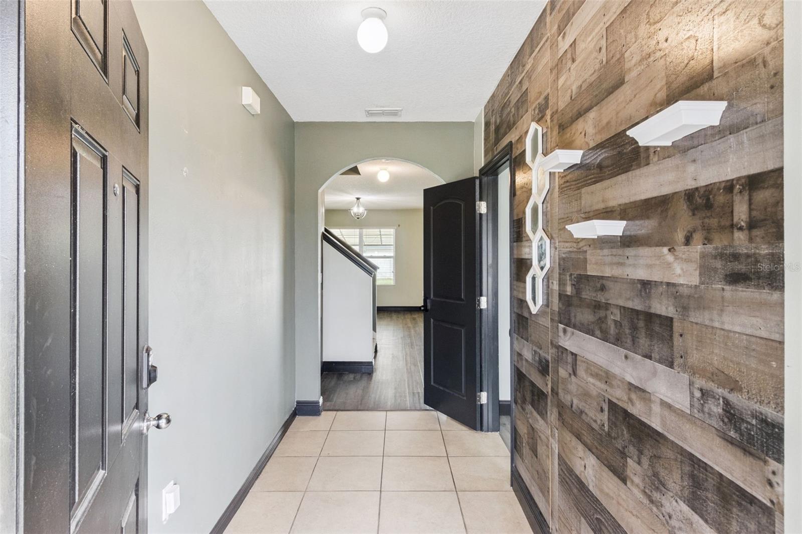 LAKESIDE LANDINGS PH 01 - Residential