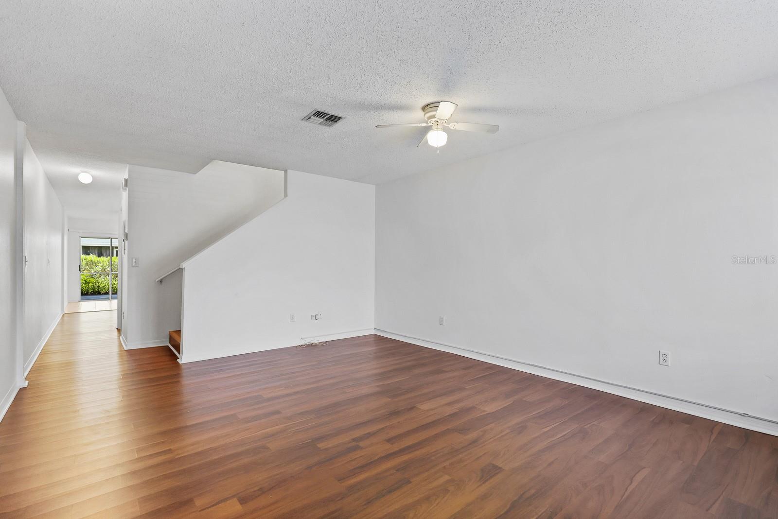 PROVIDENCE TWNHMS PH 1 - Residential Lease