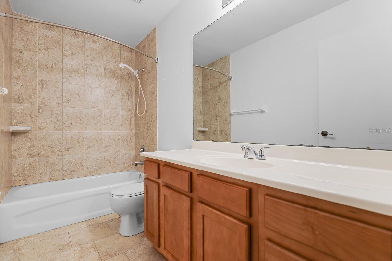 PROVIDENCE TWNHMS PH 1 - Residential Lease