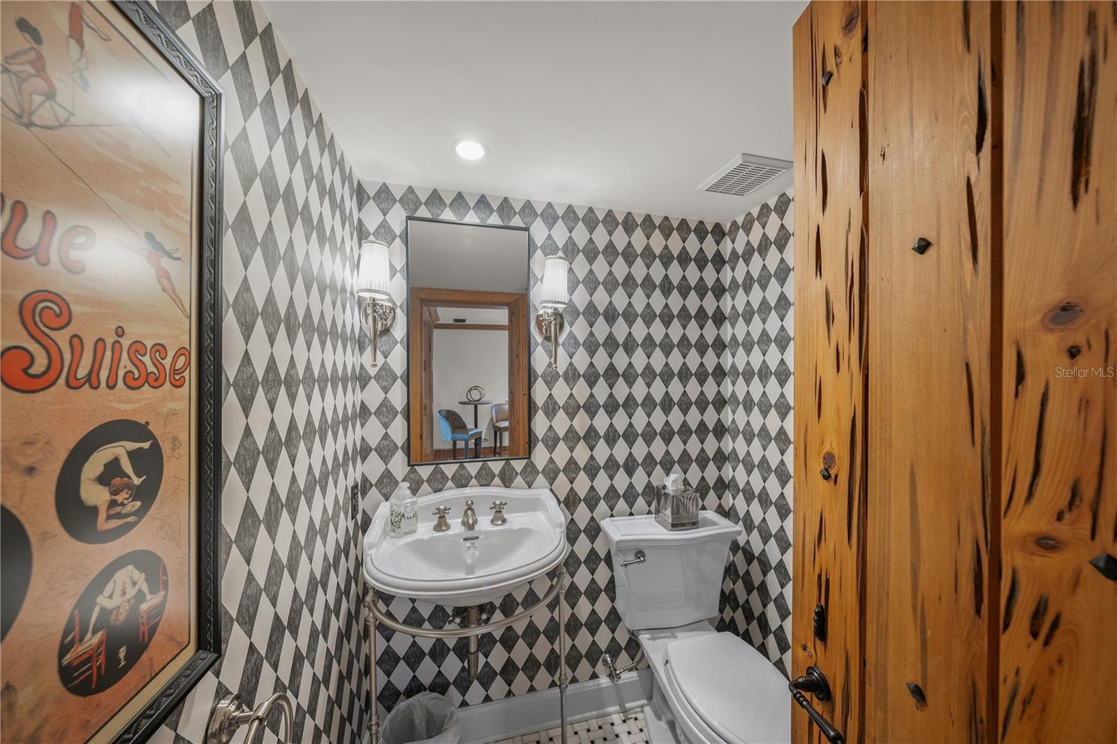 SAINT ARMANDS DIV JOHN RINGLING ESTATES - Residential