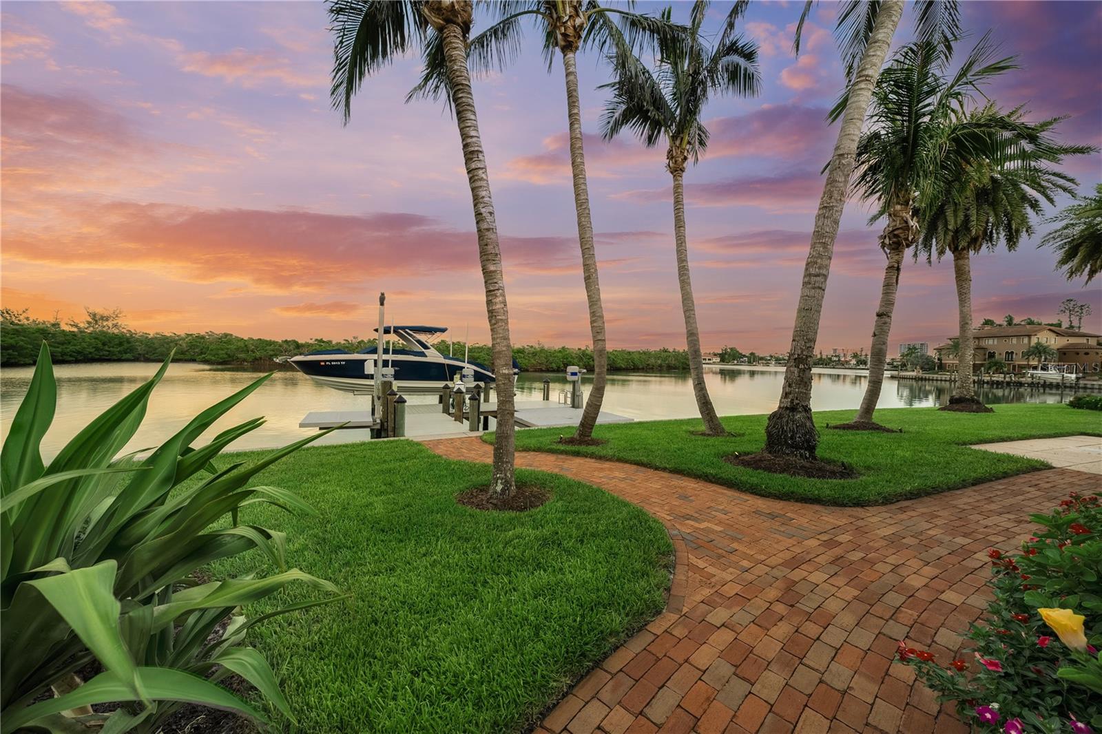 SAINT ARMANDS DIV JOHN RINGLING ESTATES - Residential