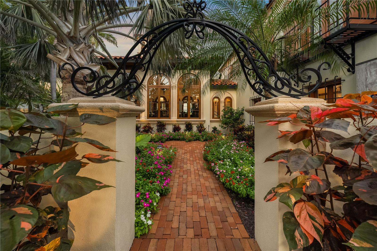 SAINT ARMANDS DIV JOHN RINGLING ESTATES - Residential