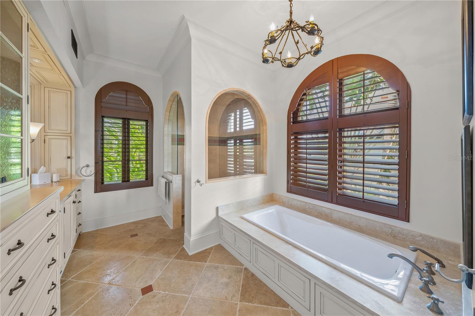 SAINT ARMANDS DIV JOHN RINGLING ESTATES - Residential