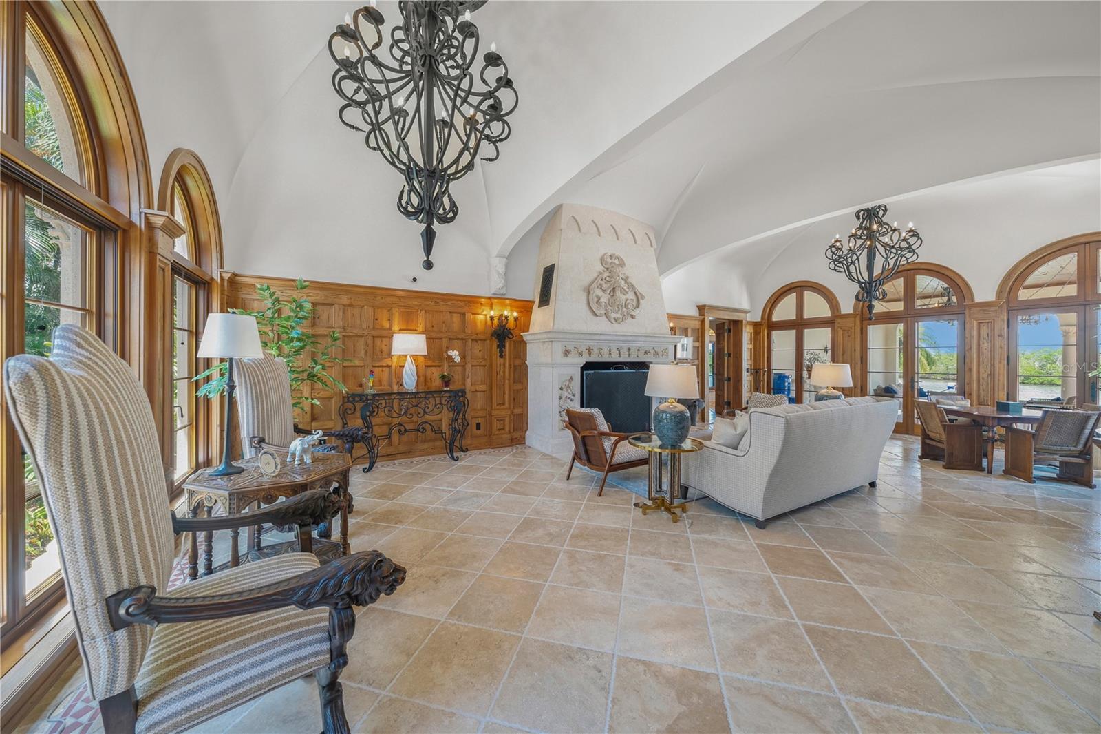 SAINT ARMANDS DIV JOHN RINGLING ESTATES - Residential
