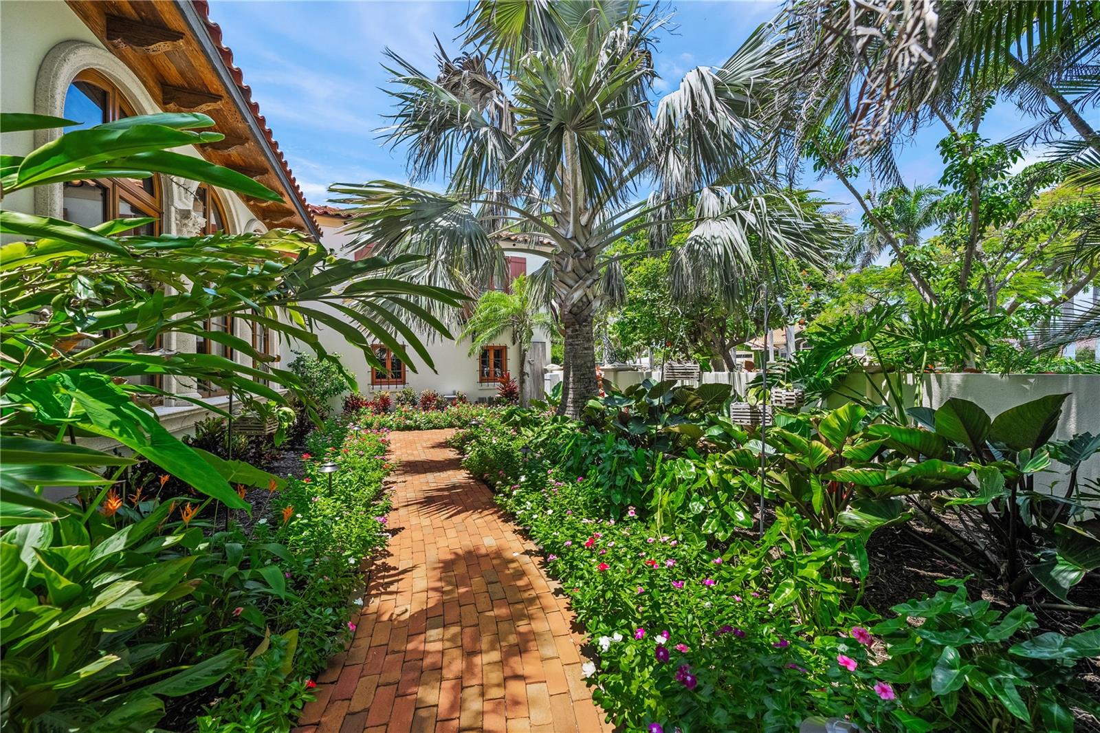 SAINT ARMANDS DIV JOHN RINGLING ESTATES - Residential