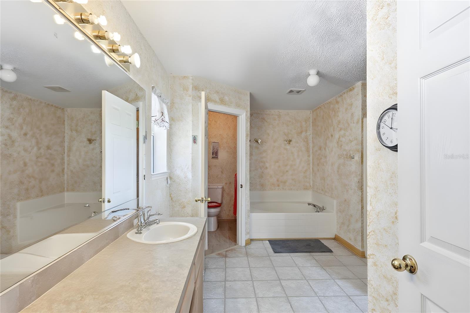 DELTONA LAKES UNIT 17 - Residential