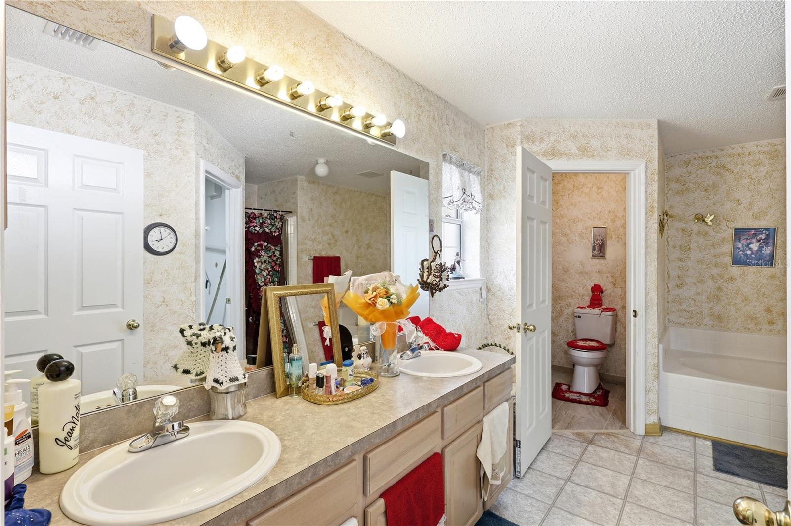 DELTONA LAKES UNIT 17 - Residential