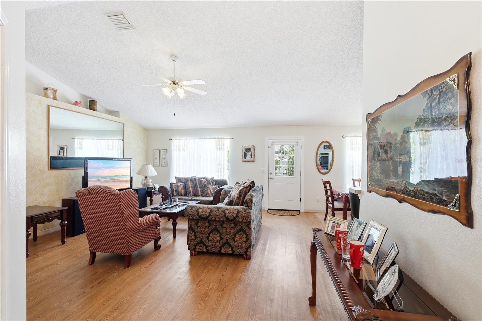 DELTONA LAKES UNIT 17 - Residential