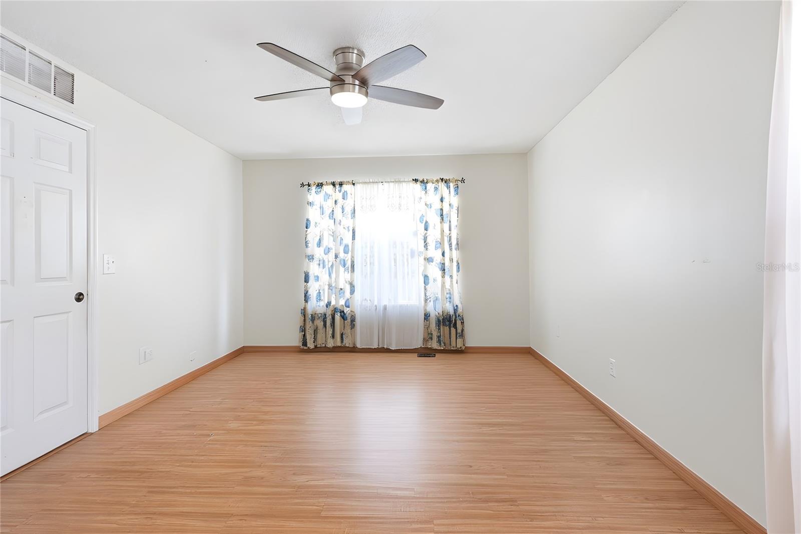 DELTONA LAKES UNIT 17 - Residential