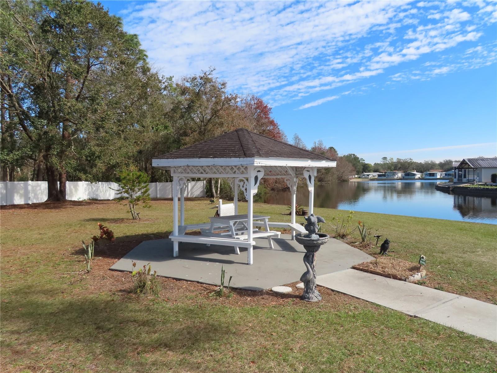 AMERICAN CONDOMINIUM PARKS - ZEPHYRHILLS - Residential