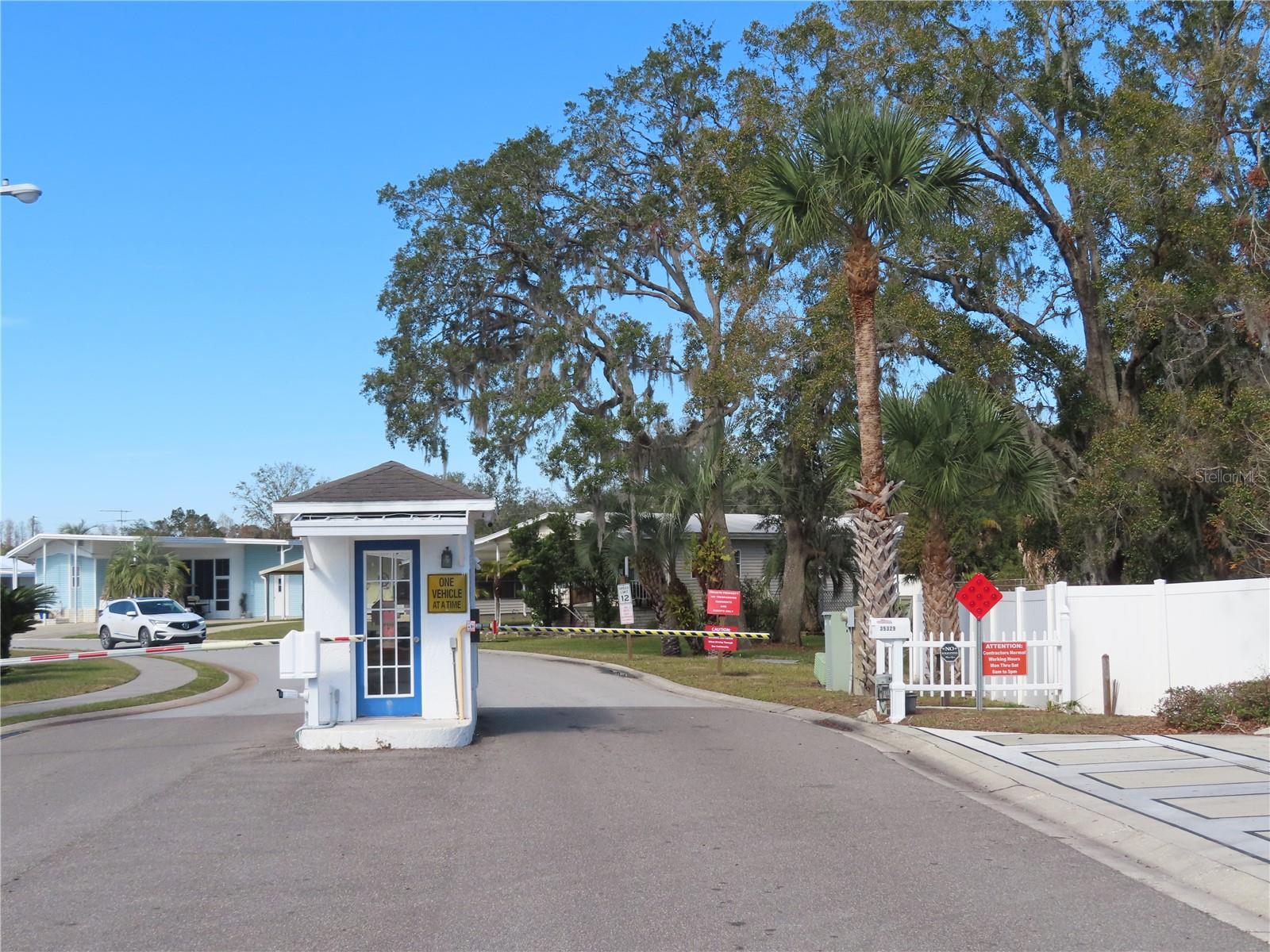 AMERICAN CONDOMINIUM PARKS - ZEPHYRHILLS - Residential