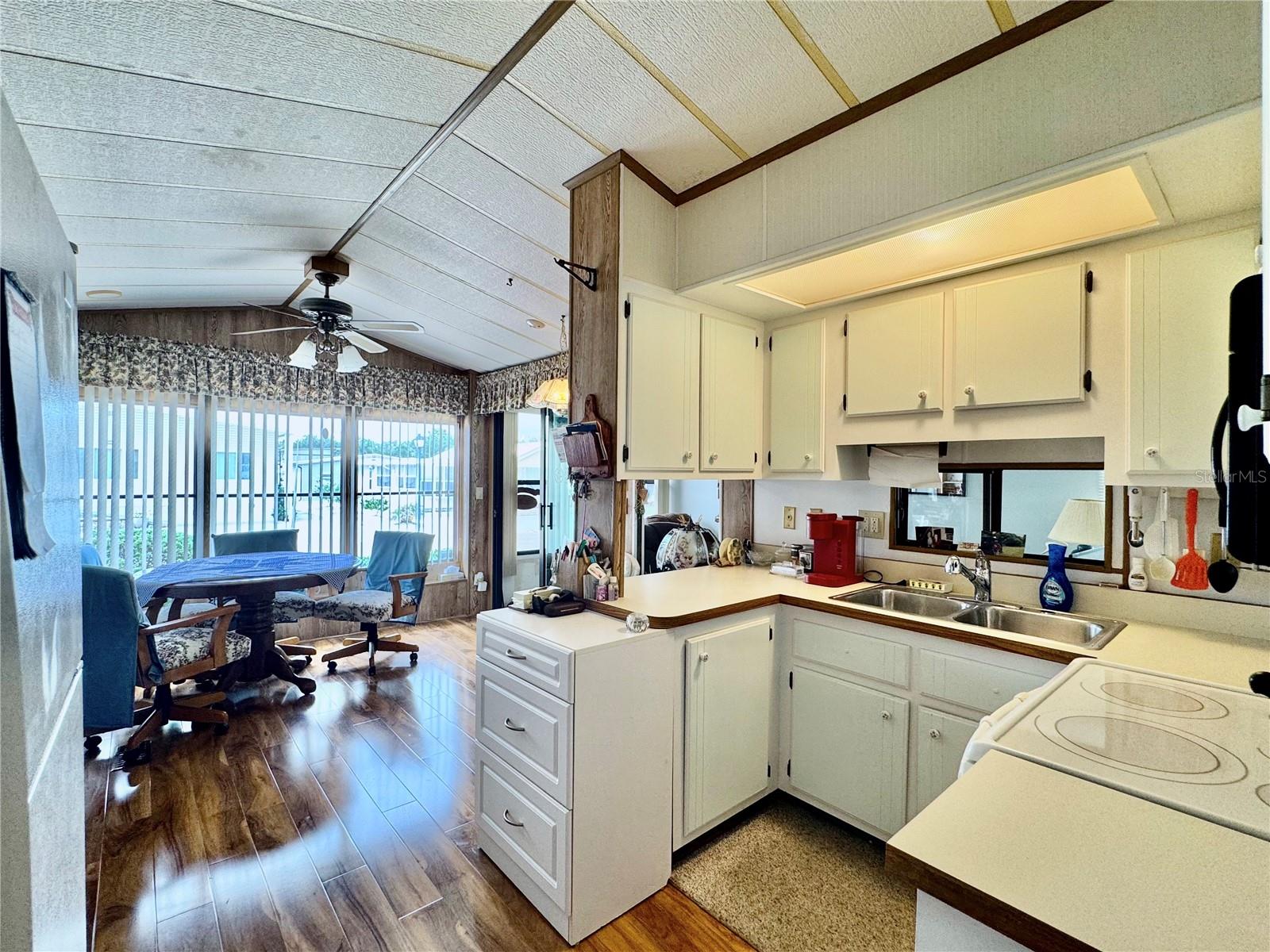 AMERICAN CONDOMINIUM PARKS - ZEPHYRHILLS - Residential