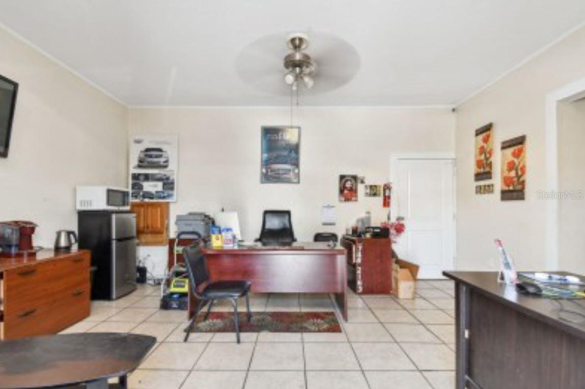 PINELLAS FARMS - Commercial Sale