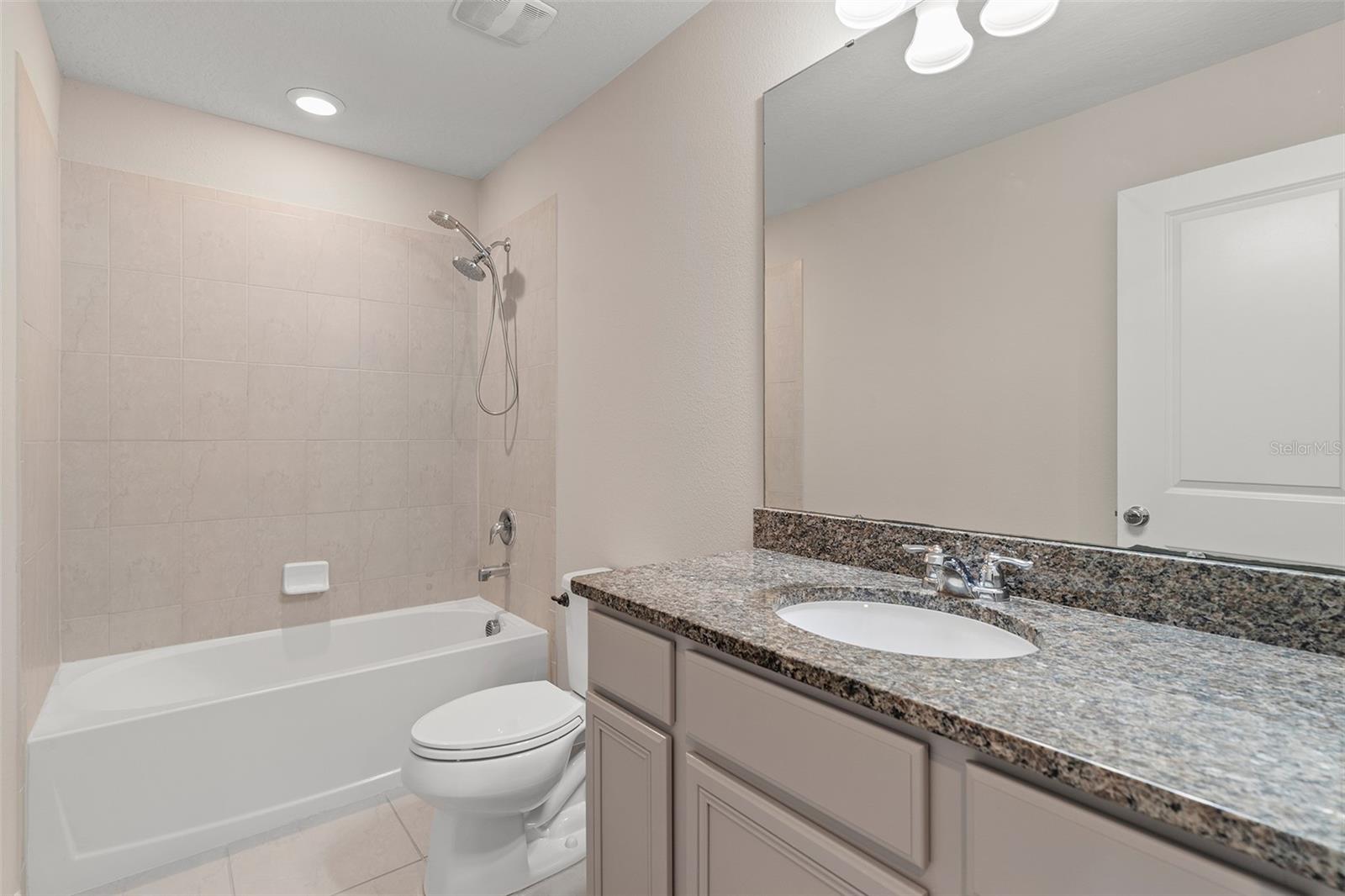 LAKESHORE AT NARCOOSSEE PH 2 - Residential
