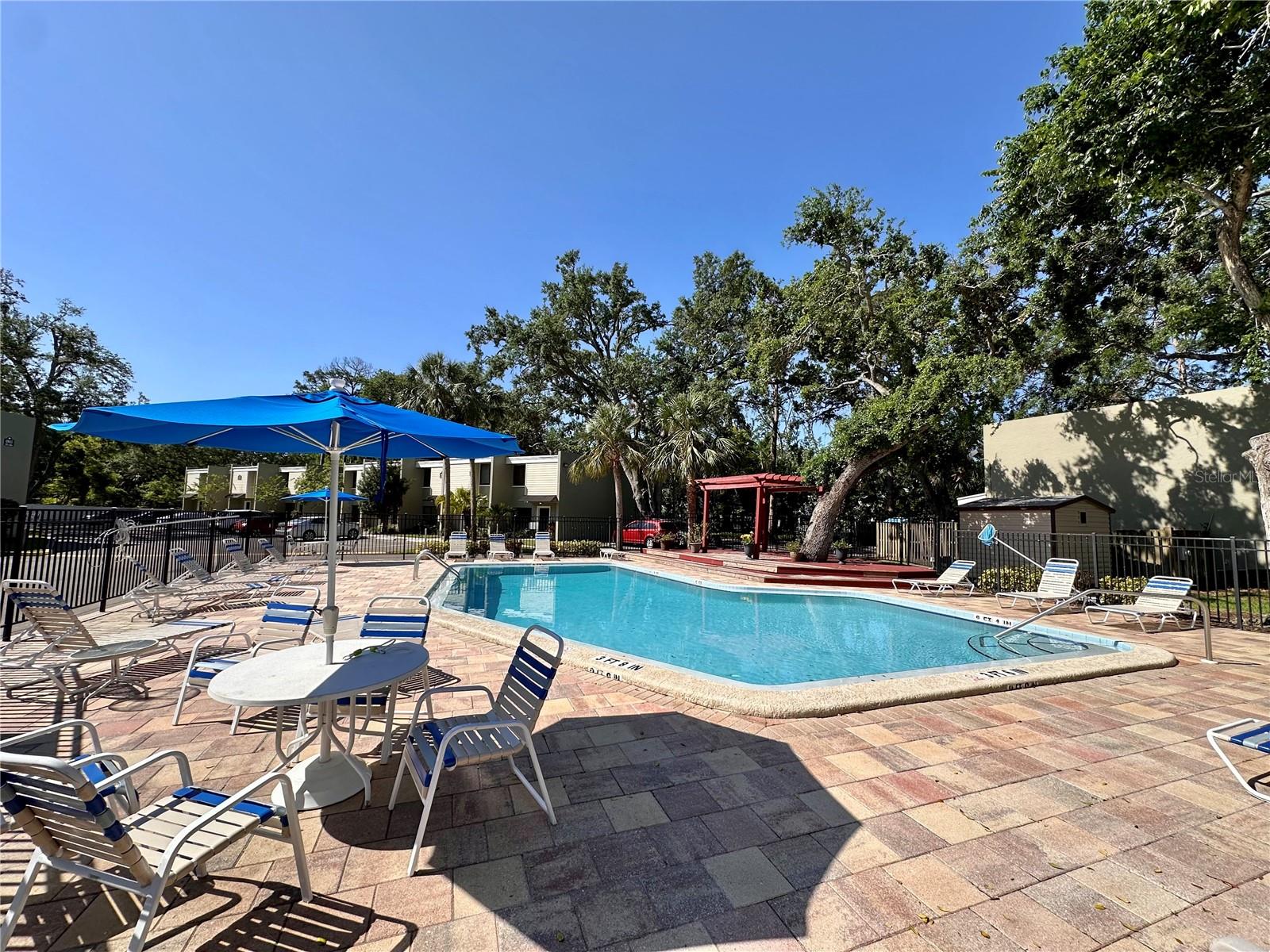 GRAND OAKS - Residential