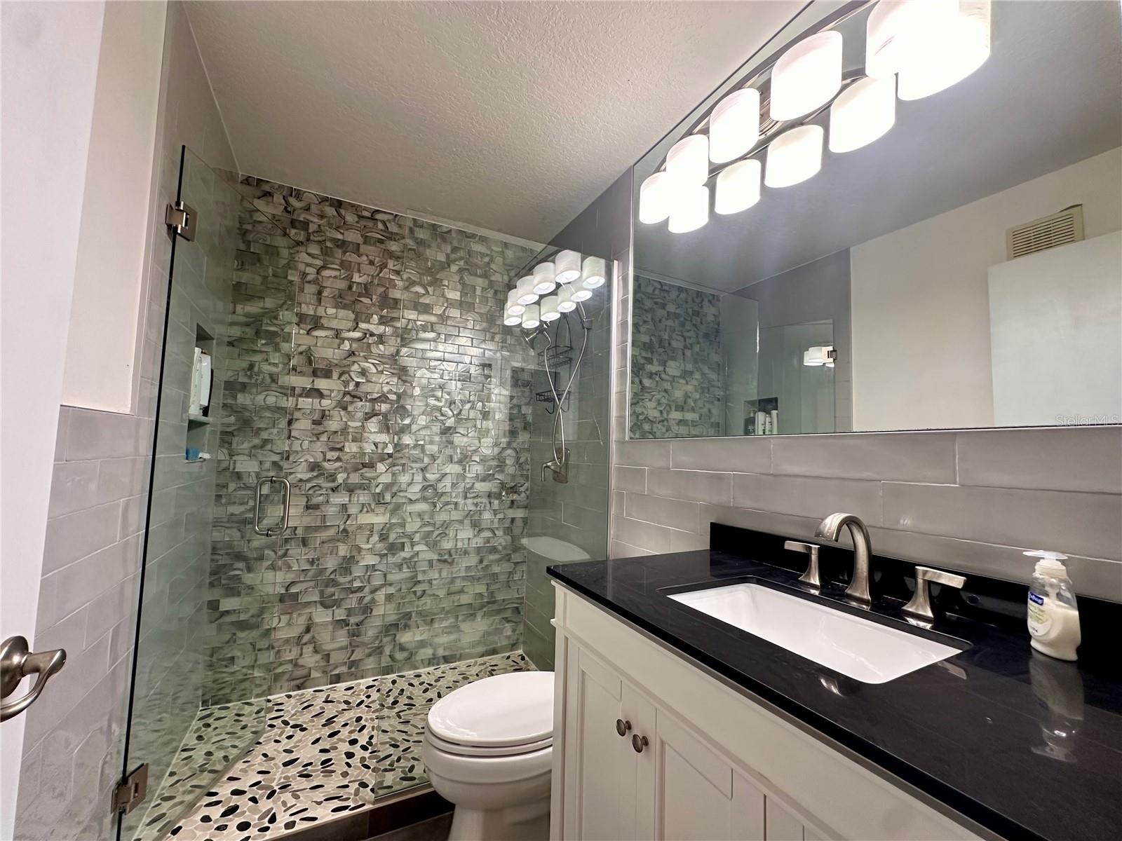 GRAND OAKS - Residential