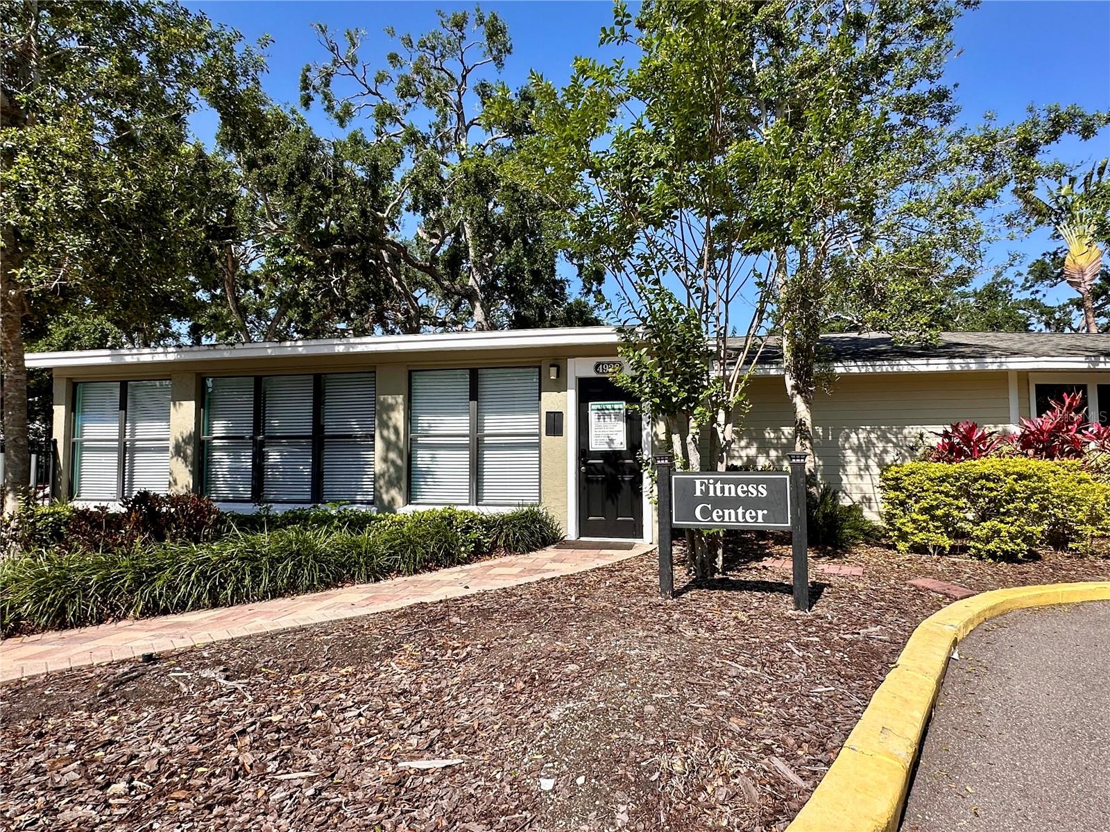 GRAND OAKS - Residential